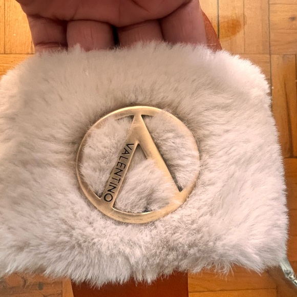 VLogo Valentino  Sandals for
Women - Vestiaire Collective - Picture 3 of 9